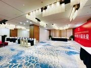 “创新发展  共赢未来”皇冠木业华南区域战略合作伙伴座谈会暨授牌仪式圆满落幕
