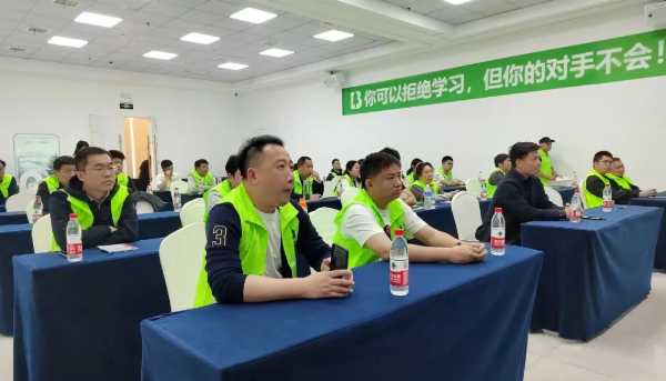 同心致远·无畏征程，2025雪宝武汉地区核心经销商研讨会圆满成功