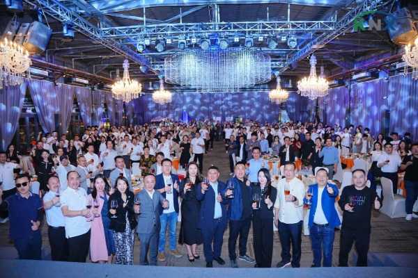 圆满闭幕！轻高定成主流、旧改掀热浪、出海启新篇，行业盛会再谱华章，明年3月见！