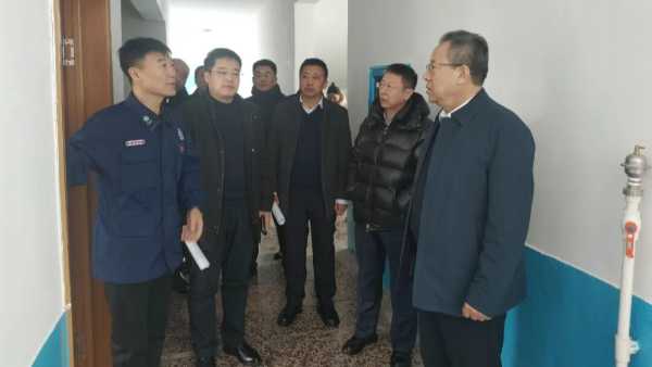 露水河公司领导到安全防火处调研指导春季森林防火工作