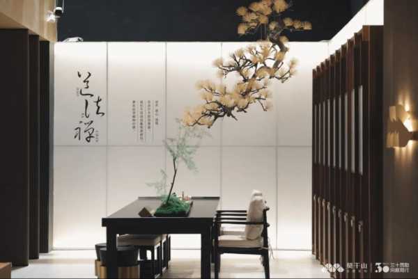 直击广州定制展｜莫干山全屋定制携2025旗舰新品惊艳亮相，火爆出圈！