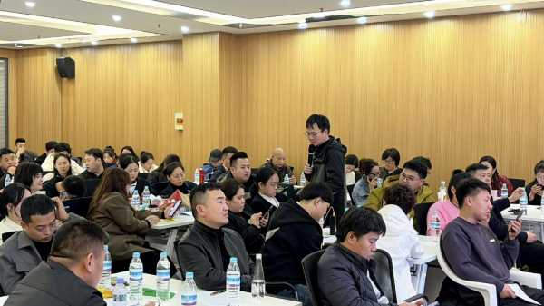 饰面新生，华彩绽放 | 兔宝宝彩臻板新零售推广山东站启动会成功召开