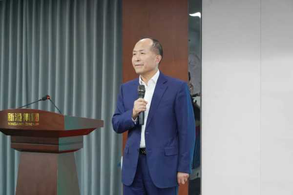 踔厉奋发 赓续前行丨新港商学院干部班培训打响新年发令枪！
