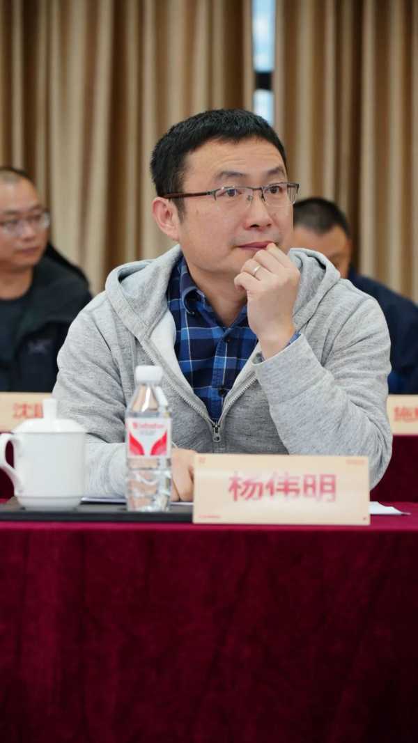 标准衍进，助力发展丨《浸渍胶膜纸饰面胶合板和细木工板》国家标准修订推进会在大王椰集团成功召开