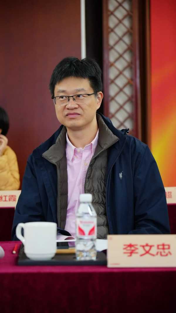 标准衍进，助力发展丨《浸渍胶膜纸饰面胶合板和细木工板》国家标准修订推进会在大王椰集团成功召开