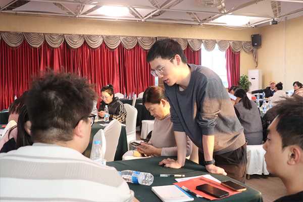 隆饰板材抖音赋能第三期 新疆乌鲁木齐站 抖赢新势力 IN销新未来
