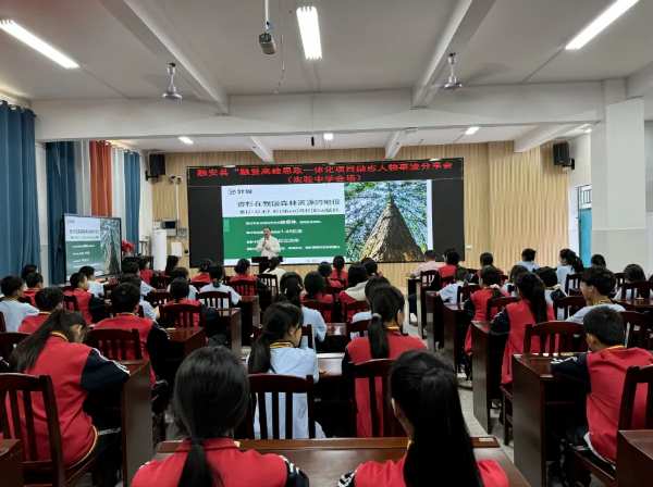 壮象创始人叶新忠受邀走进校园，传播香杉文化，讲述创业故事！