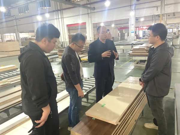 强化合作 提效服务丨贝壳圣都招采高层一行探访大王椰