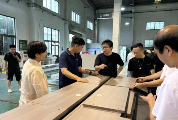 百城千厂·走进标杆｜酷家乐走进圣鹿工厂，经验分享干货满满！