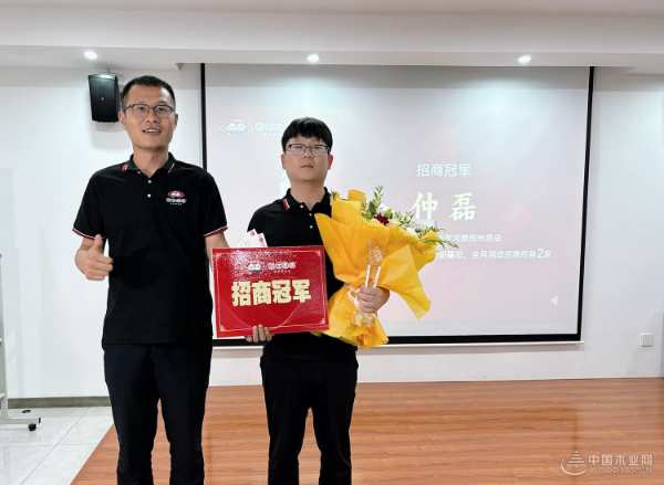 力出一孔 迈向达标，团团圆圆召开年中总结会 
