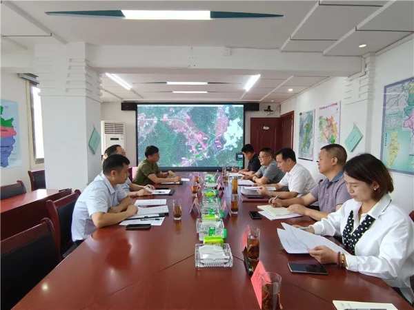 广西壮象木业有限公司一行赴黔东南州黎平县考察木材加工产业