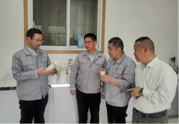 兔宝宝科研先锋|张晓伟：环保胶黏剂行业的“胶胶”者