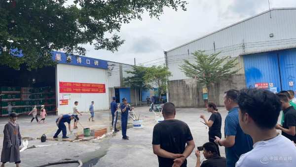 安全无小事！钦州浦北泉水镇消防站联合政府在伟新木业投资集团开展消防演练活动！