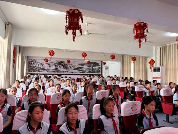 消防安全知识进校园，与兔宝宝一起护孩子健康成长