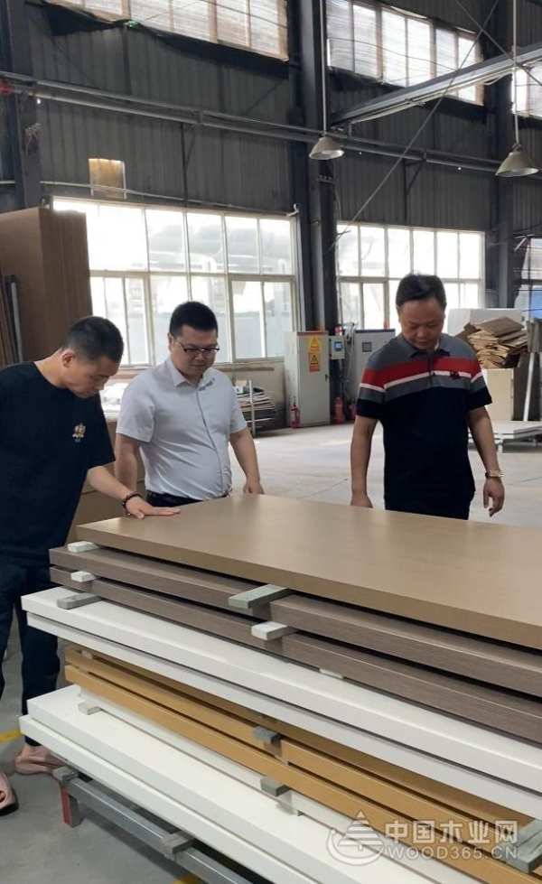 双强携手 普洛伊与河南诚品家居达成战略合作