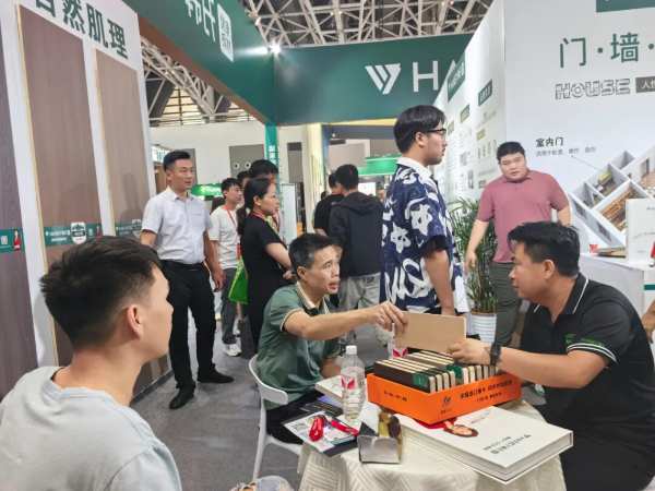展会看韩氏 预见新趋势丨韩氏板材亮相第23届西安建博会