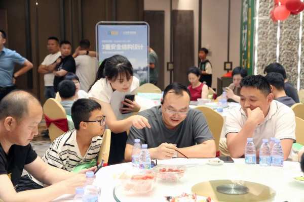 乘势而上·聚力前行；雪宝泉州地区家具板品牌日暨VIP客户答谢会圆满成功