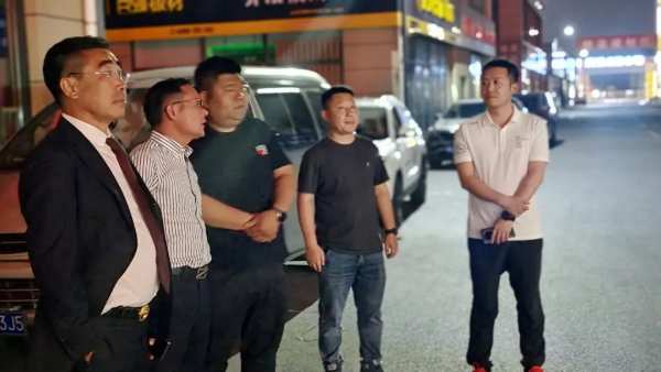 鹏鸿速度 | 8天，180小时，1000㎡品牌旗舰店献映日照