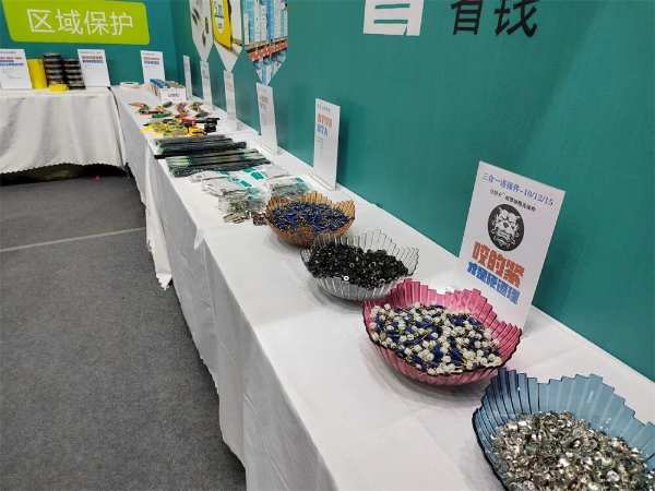 深度赋能 | 优饰辅材闪耀展会，板材工厂客户云集