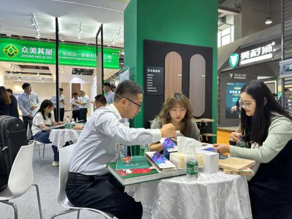 展会看韩氏 预见新趋势丨韩氏板材亮相第13届广州定制家居展