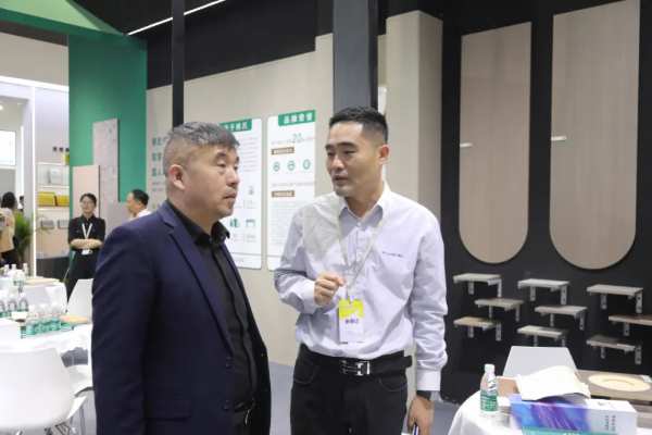 展会看韩氏 预见新趋势丨韩氏板材亮相第13届广州定制家居展