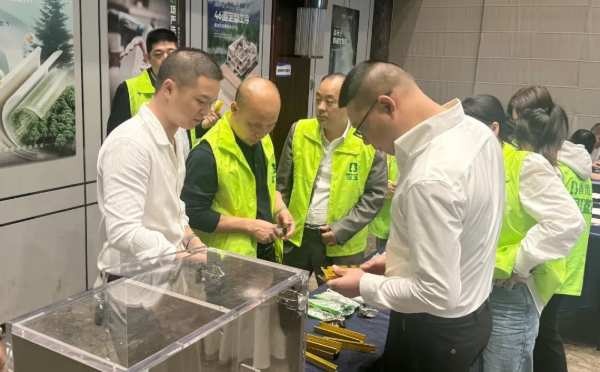 乘势而上·聚力前行；雪宝赣州地区核心经销商研讨会暨年度表彰大会圆满成功