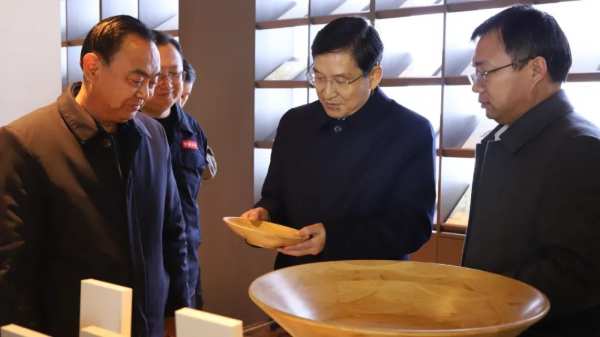 江西省副省长陈小平莅临江西鲁丽木业开展调研工作