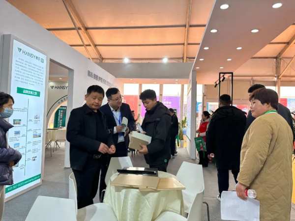 展会看韩氏 • 预见新趋势丨韩氏板材亮相第35届郑州建博会