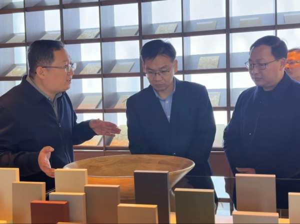 湖南鲁丽木业参加中南林业科技大学与新田校县产学研战略合作座谈会