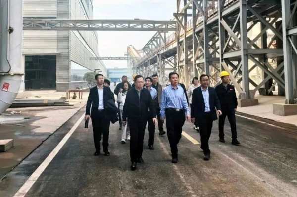 鲁丽集团董事长薛茂林赴江西鲁丽木业考察