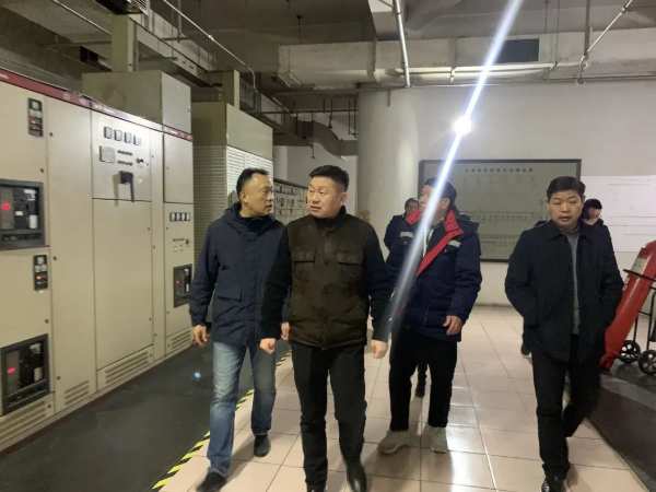 雷宗江一行赴福汉木业多福公司检查安全生产工作并慰问一线员工