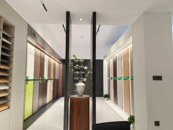 打造高品质门店，让业绩持续飙升！雪宝优装咸宁店全新升级！