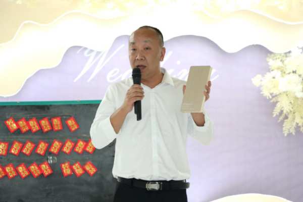 菏泽东明县合作商一行莅临隆饰板材生产基地参观交流