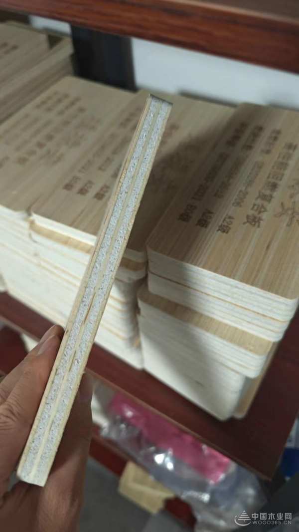 抢抓旺季机遇 福禄安重磅推出新品A2级阻燃复合板