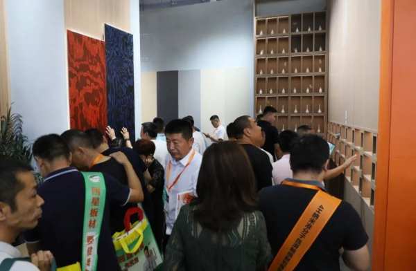 直击现场丨鲁丽木业惊艳亮相2023临沂木博会