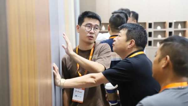 直击现场丨鲁丽木业惊艳亮相2023临沂木博会