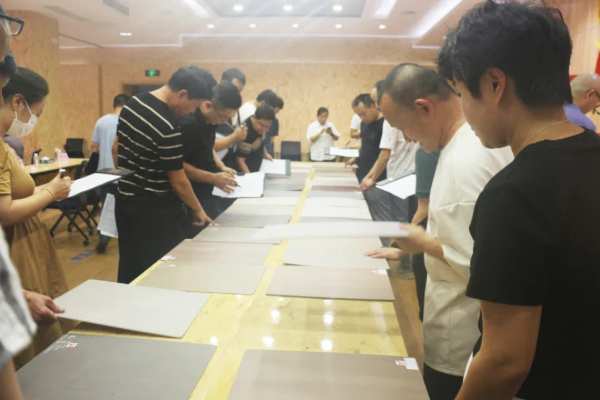 国企品质 福汉木业开展“匠心 绿芯 温馨”质量巡检月活动