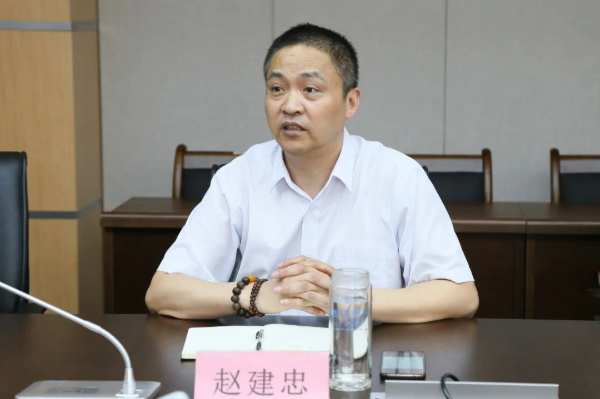深入交流 | 福庆家居总经理陈长华一行莅临云峰莫干山参观考察