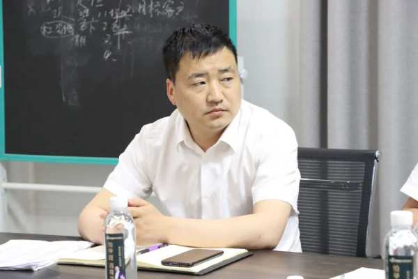 全力出击·奋进六月|隆饰板材组织召开5月份营销总结大会！