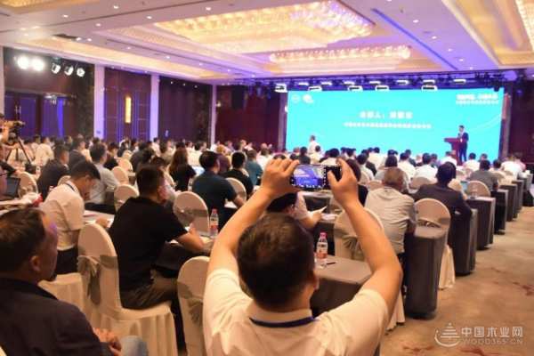 金利源荣获“2022年度十大工程板材品牌”奖项