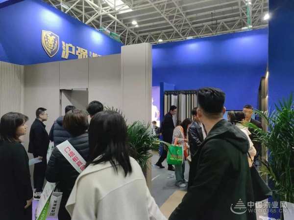闪耀临沂定制展：沪强除醛家具板，让生活更美好！