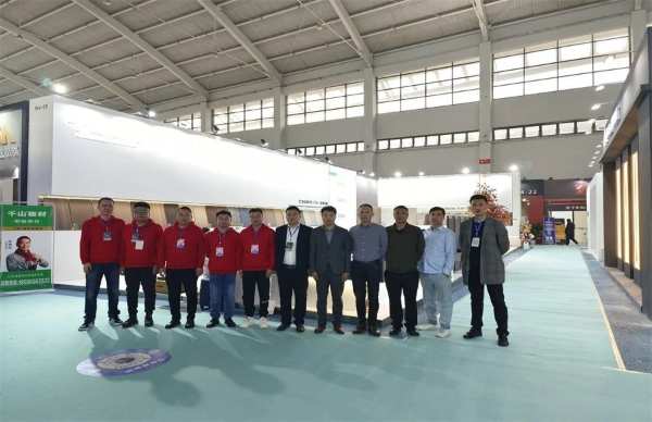 千山板材高端家具板亮相沈阳家博会