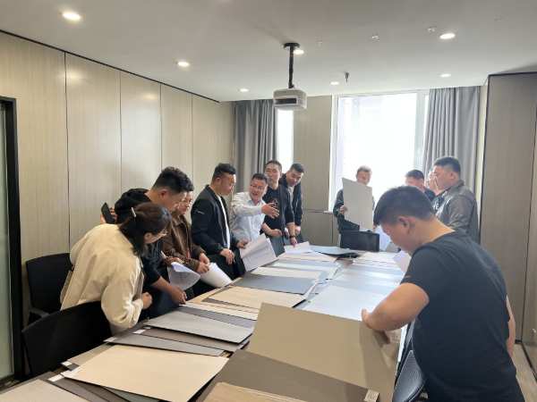兔宝宝西北销售公司一季度经销商座谈会暨花色选样会成功召开