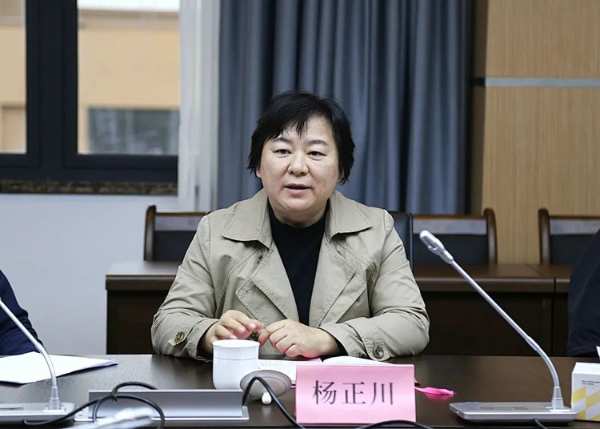 广西玉林市政府及全国工商联家具装饰业商会一行参观调研云峰莫干山