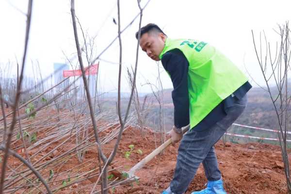 增绿添彩 不负春光|雪宝2023绿荫植树公益活动正当时