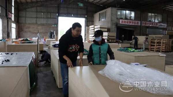 蓬勃发展开新局 伟新集团王启龙荣获“广西浦北县优秀民营企业家”