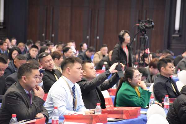 云涌峰起 征途2023 |云峰莫干山全国经销商峰会圆满举行