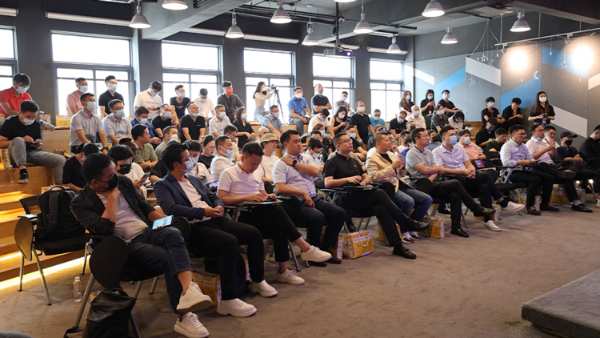 索菲亚、维尚、空与间、兔宝宝……华南华东定制企业共探破圈之道