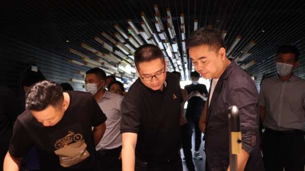 索菲亚、维尚、空与间、兔宝宝……华南华东定制企业共探破圈之道
