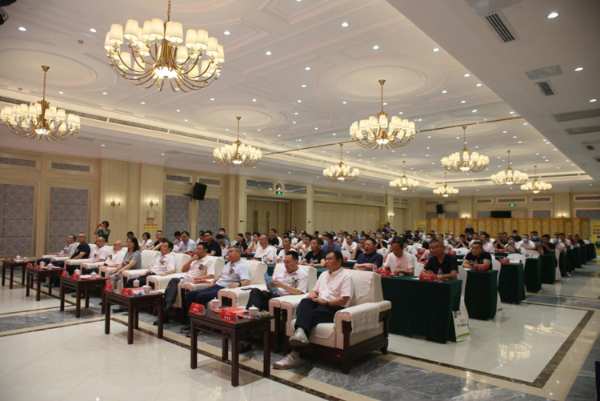 正定县板材家具产业协会换届 王瑞申当选为会长